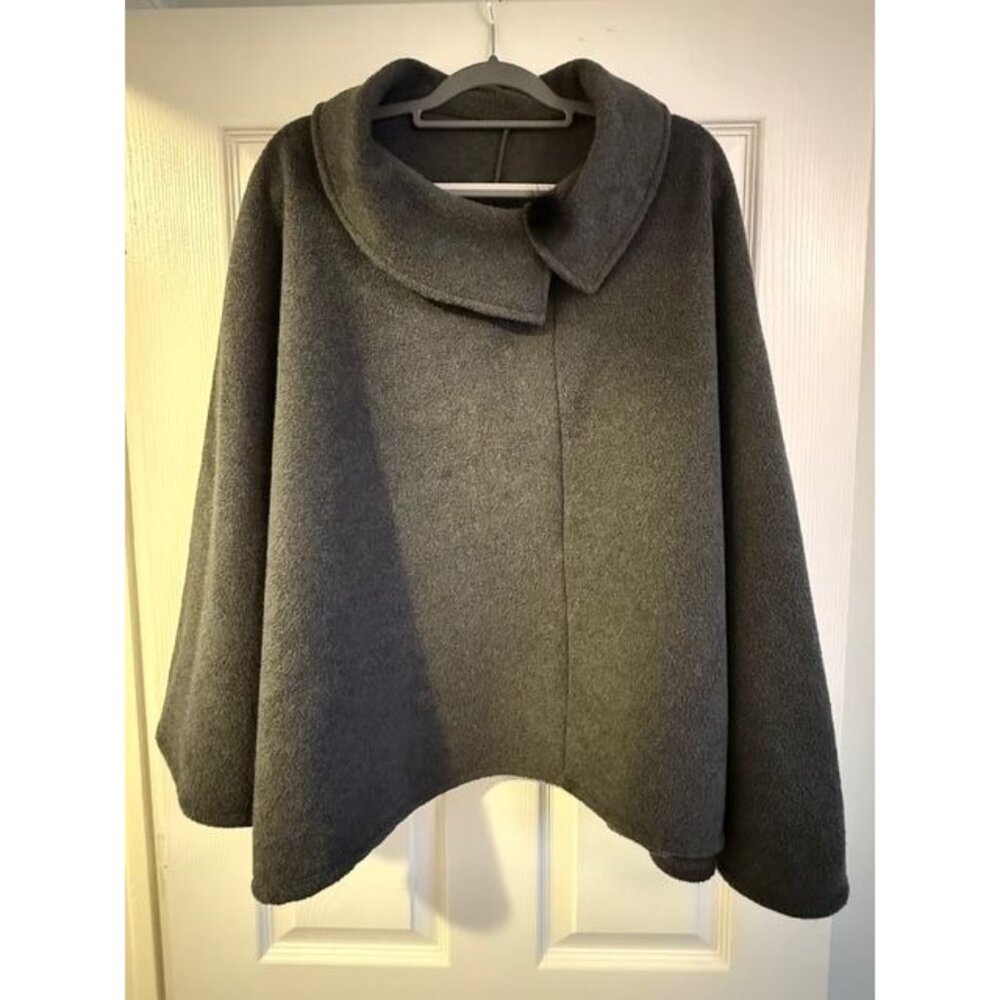 Vintage 1950s Wool Cape | Circular Swing Cape | Fur Collar | Lilly of California